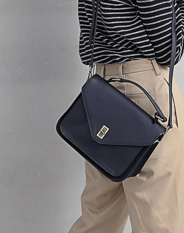Side on sale bag purse