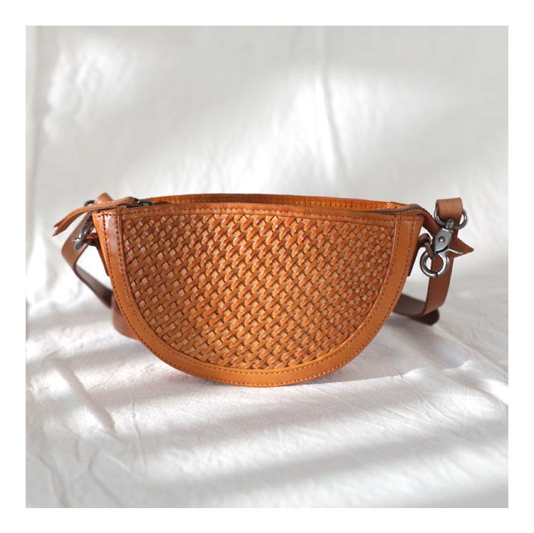 Vintage Womens Small Brown Braided Leather Half Circle Shoulder Bag Moon Cem Crossbody Bag Saddle Bag