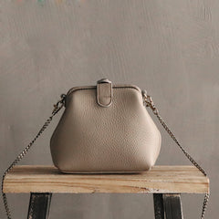 Vintage LEATHER WOMEN Small Doctor Purse Chain SHOULDER BAG Purses FOR WOMEN