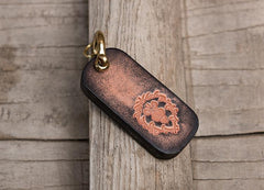 Handmade Leather Mens World of Warcraft Cool Keychain KeyCharm Keyring Pendant for Men