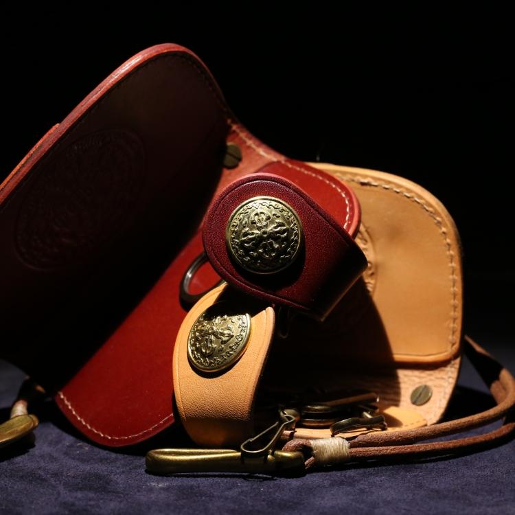 Handmade Leather billfold Biker Wallet Mens Cool Car Key Wallet Pouch Car KeyChain for Men