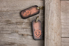Handmade Leather Mens World of Warcraft Cool Keychain KeyCharm Keyring Pendant for Men