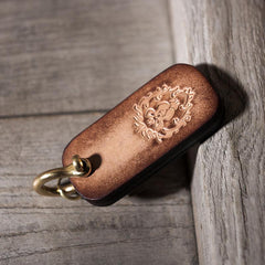 Handmade Leather Mens World of Warcraft Cool Keychain KeyCharm Keyring Pendant for Men