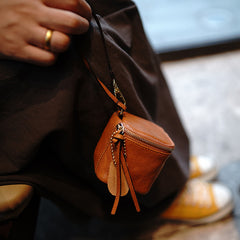 Vintage Coffee Leather Wristlet Wallet Cube Zip - Closure Detail
