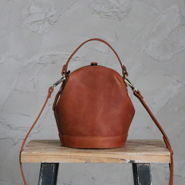 Vintage Womens Brown Leather doctor handbag shoulder - Back View