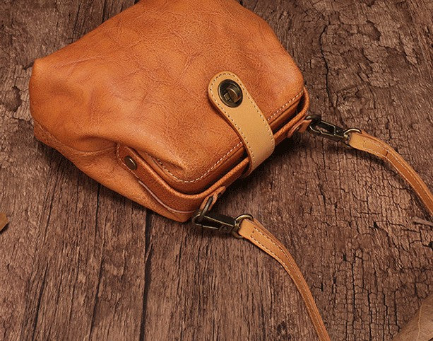 Capezio Vintage Doctor Bag Purse Vintage Leather Brown Womens