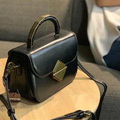 Women's Leather Small Red Satchel Handbag Shoulder Bag Fashion Small Red Leather Satchel Purse for Girls