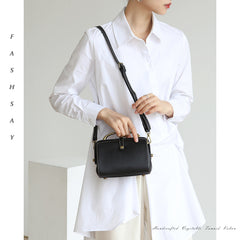 Womens Tan Leather Doctor Handbag Purses Classic Tan Doctor Crossbody Purse for Women