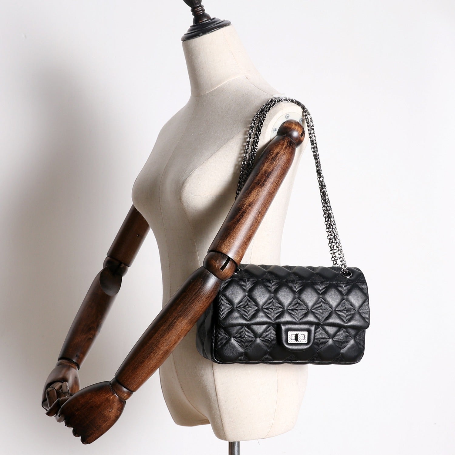 Womens Leather Shoulder Purses Womens Black Diamond Leather Chain Shoulder Purse Leather Chain Purse for Ladies