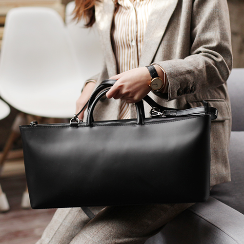 Fashion Womens Leather Structured Black 18" Zipper Shoulder Handbag Long Shoulder Bag For Work