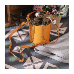 Fashion Tan Leather Womens Small Handbag Structured Bucket Shoulder Bag Leather Drawstring Crossbody Bag